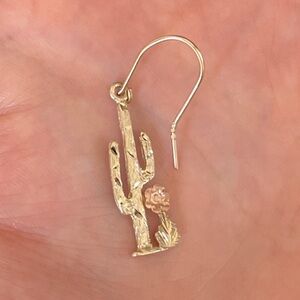 10k Gold Cactus w/ Desert Rose Earring